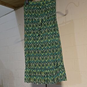 Elegant Strapless Chevron Dress in Green Tones